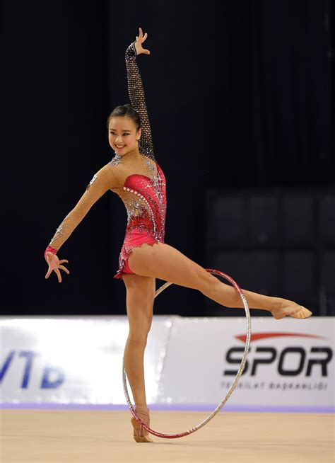 Son Yeon Jae A Korean Rhythmic Gymnast Impresses With Her