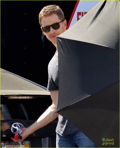 Josh Dallas And His Buff Arms Take The Ice Bucket Challenge Photo 3180624 Ginnifer Goodwin