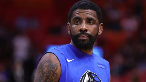 Kyrie Irving Right Foot Sidelined Against Bulls NBA