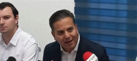 Critica Senador Damián Zepeda marcha a favor de AMLO