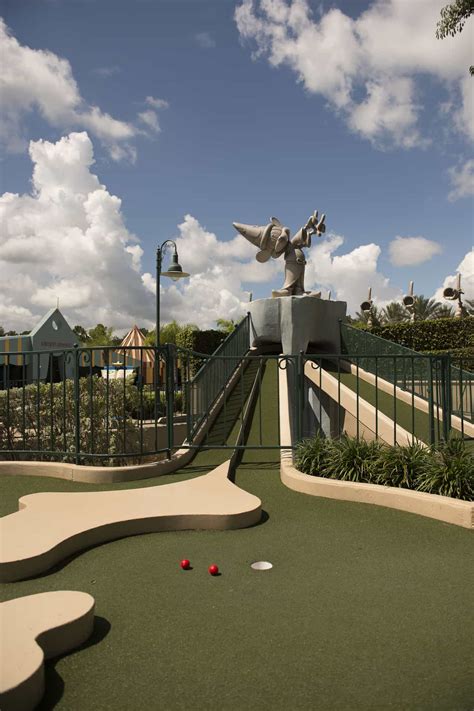 Miniature Golf at Walt Disney World: Winter Summerland vs. Fantasia ...