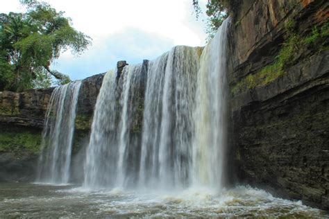 Miniatur Niagara Di Air Terjun Riam Merasap Indonesia Kaya