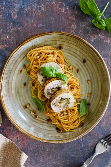 Rollade Van Kippendijen Met Pasta Pesto Kris Kookt