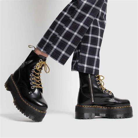 Fashion Boots Shoes Combat Boots Doc Martens Outfits Style Women