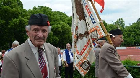 Obrazem Kladensk Sleti T Oslavilo Sto Let Od Sv Ho Zalo En