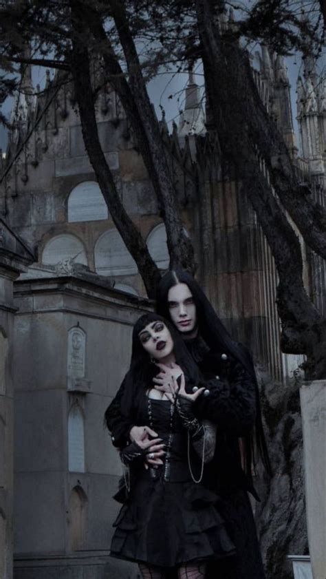 Beautiful Goths 🖤 Romantic Goth Cute Emo Couples Goth