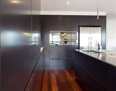 Oyster By Caesarstone Stylish Kitchen Design Dark Grey Kitchen