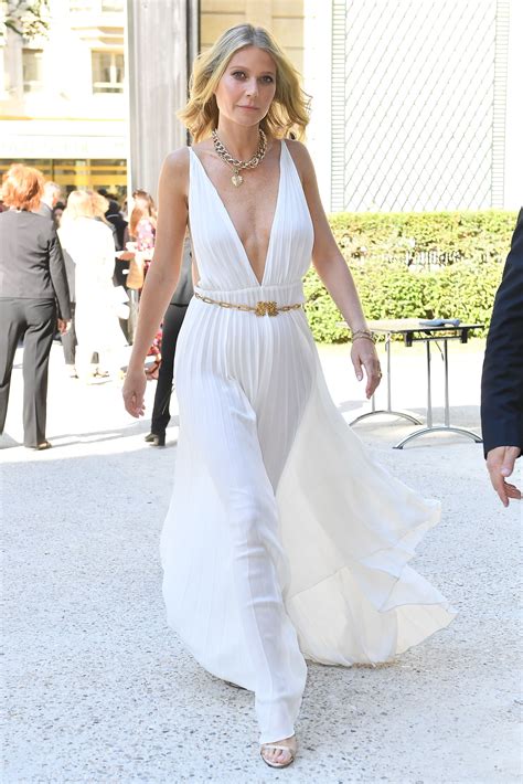 Interesting Green Gwyneth Paltrow Marks Th Birthday With Bikini Pic Sombre Reflections