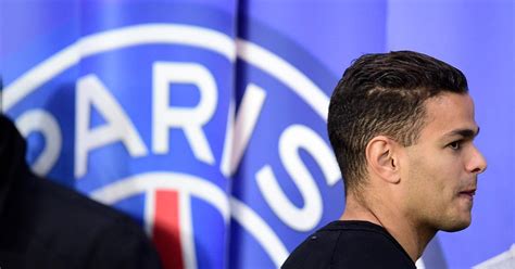 Le Psg Condamn Pour Harc Lement Moral Par Son Ancien Joueur Hatem