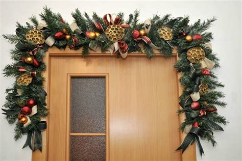 Как сделать гирлянду из еловых веток на камин Christmas Wreaths Holiday Decor Holiday