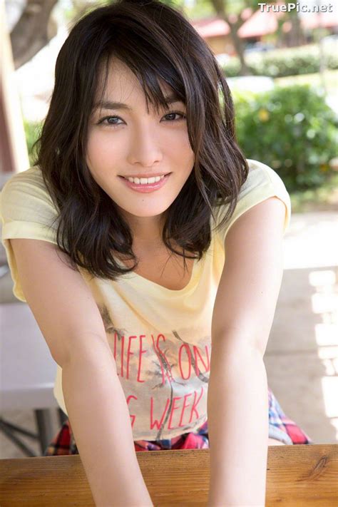 Wanibooks No127 Japanese Gravure Idol And Actress Anna Konno