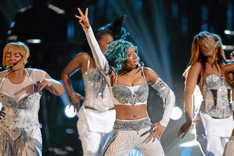 American Music Awards Tlc Lil Mama Perform Lukewarm ‘waterfalls’ Daily News