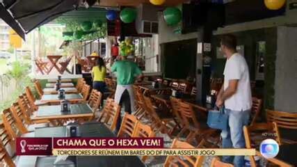 V Deo Torcedores Se Re Nem Em Bares Para Jogo Do Brasil Df G