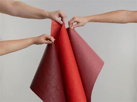 31 Sustainable Fabrics For The Most Eco Friendly Clothing Materials