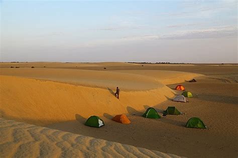 Desert Camping Tents Background, Screenshot 1, 3d Background Renderings Tents For Camping And In ...