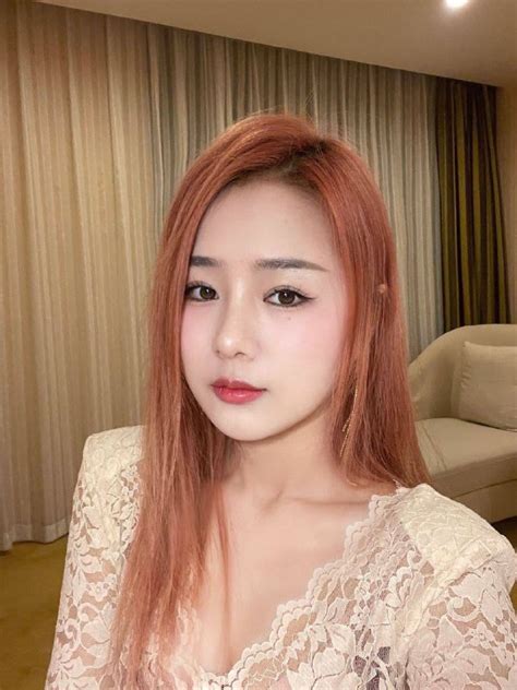 Lộ clip một anh hai em của hot girl Lan Hương