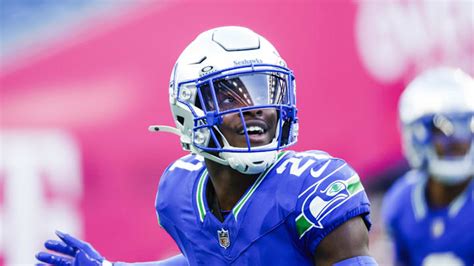 Is Seattle Seahawks Cb Devon Witherspoon Experiencing Sophomore Slump