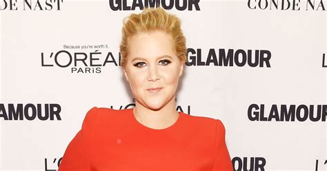 Pregnant Amy Schumer Shares Morning Sickness Photo