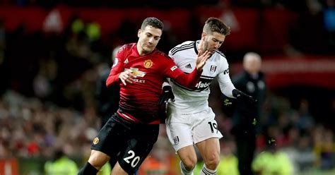 Diogo Dalot Delights Man Utd Fans With One Thing He Did In Win Over Fulham Mirror Online