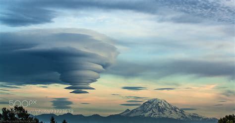 One Of Those Rare Cloud Formations Forming Over Mt Rainier Writes