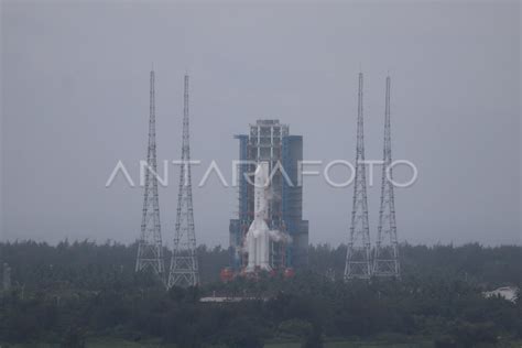 Wahana Chang E 6 Milik Badan Antariksa Nasional China Diluncurkan Ke