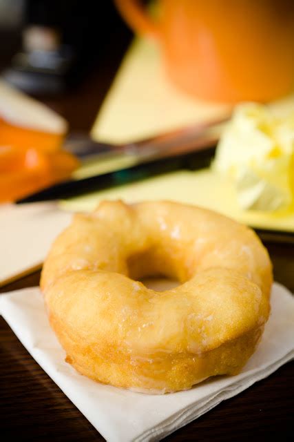 How To Make Homemade Krispy Kreme Doughnuts 247 Moms