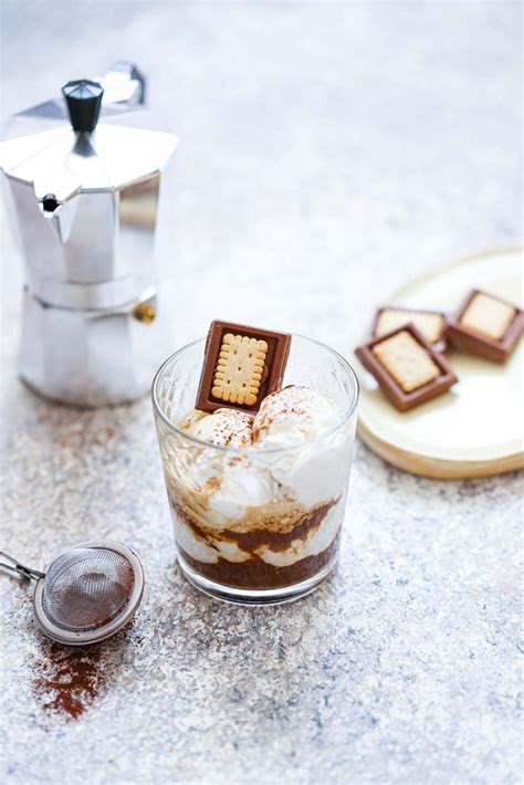 Best Affogato Recipe (Italian Ice Cream and Coffee)