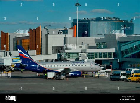 Aeroflot flugzeuge hi-res stock photography and images - Alamy