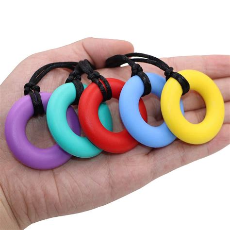 Sensory Chew Necklace for Kids and Adults, 5 Pack Silicone Chewy Toys, Oral Motor Aids Chew ...