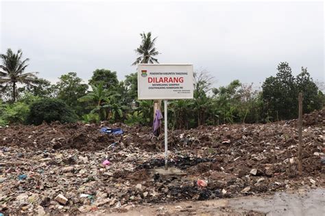 Cegah Buang Sampah Di Kali Item Pemdes Pisangan Jaya Pasang Plang