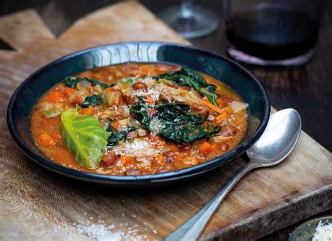 Ribollita Italiaanse Soep Met Cavolo Nero En Bonen Italiamo Nl