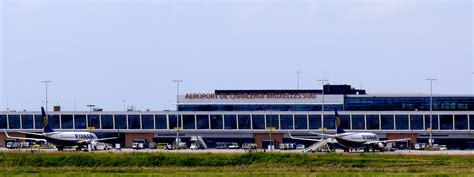 File:Brussels South Charleroi Airport..JPG - Wikimedia Commons