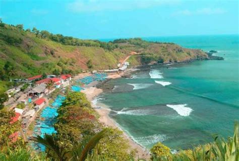 Pantai Menganti Kebumen Jawa Tengah Pantai Indah Dan Jernih Seindah