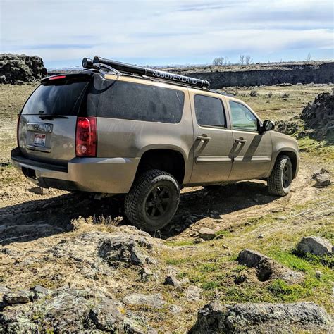 2007 Gmc Yukon Xl With Leveling Kit And 33 Tires R4x4