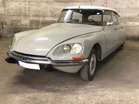 Une Citroën ID 19 B Berline Type ID 19 B de 1968 à vendre aux enchères