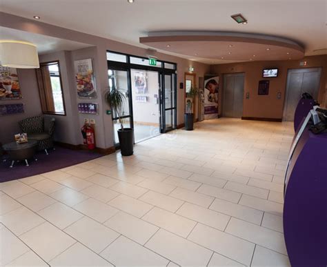 PREMIER INN BRISTOL CRIBBS CAUSEWAY (M5, J17) HOTEL - Updated 2018 ...