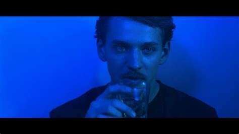 Film "Otchłań" - YouTube