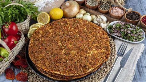 Tavada Lahmacun Nas L Yap L R Tavada Lahmacun Tarifi Yap L