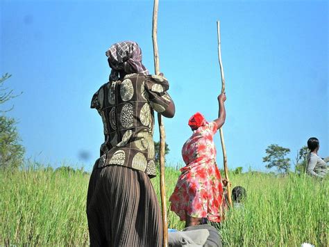 Hard Working Women Photograph by Joe Burns - Pixels