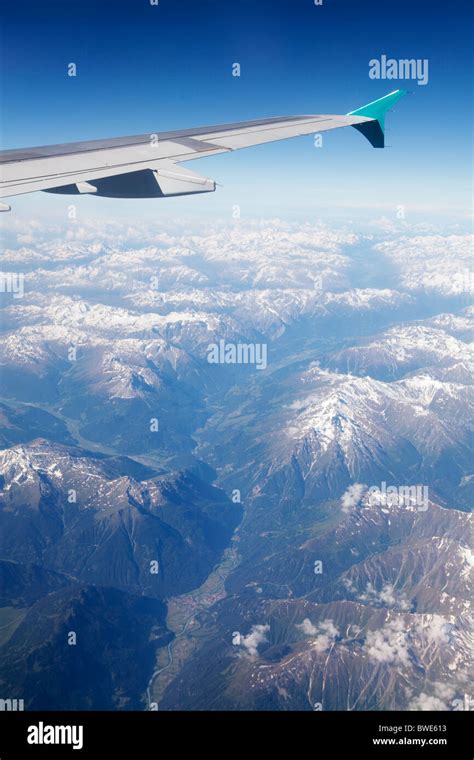 Aeroplane wing tip wing tip hi-res stock photography and images - Alamy