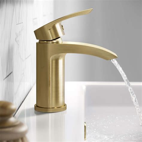 Severn Brushed Brass Basin And Shower Bath Mixer Tap Set