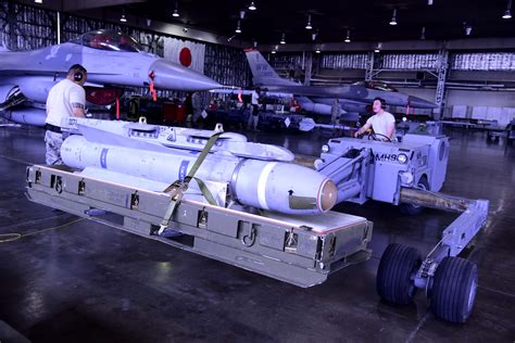 Pacaf Aircraft Maintenance Units Hone Skills During Load Crew