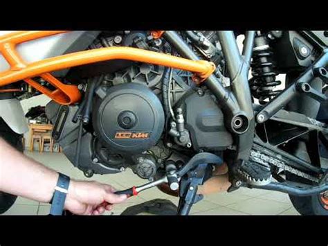 Come Sostituire L Olio Motore E Il Filtro Dell Olio Della Ktm Super