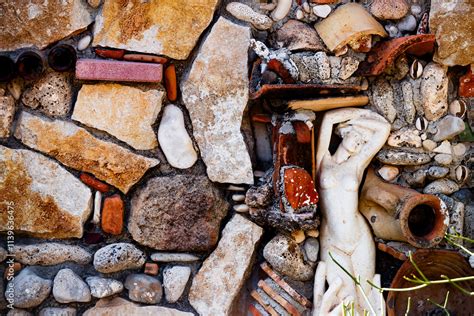 Foto De Stock Statue Of A Nude Woman On The Beach Of Les Marines In Denia Adobe Stock