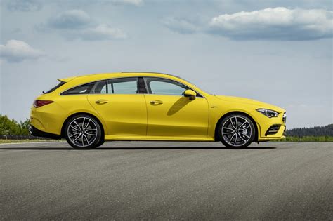 Oficial Mercedes Amg Cla Matic Shooting Brake