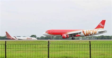 Melihat Pesawat Di Pinggir Landasan Bandara Kualanamu Sudah Pernah