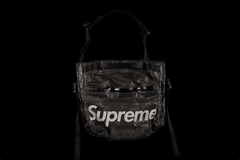 Supreme Reflective Speckled Shoulder Bag Black Fw20 Project Blitz