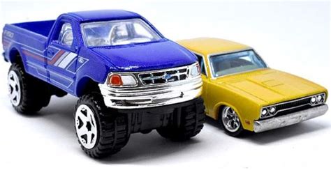 FORD F 150のレビュー1997年式ハイリフトなFシリーズトラック GDG69 Hot Wheels 情報まとめ ホットウィール にわかマニア