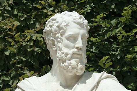 Ancient Greek Mathematician Apollonius And His Insoluble Problem