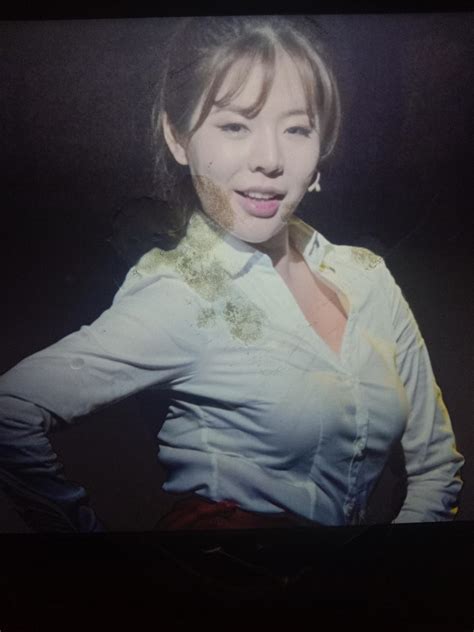 Cum On Her Tits Sunny Scrolller